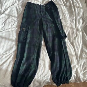 Plaid cargo joggers